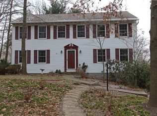 946 Broad Meadow Dr, Pittsburgh, PA 15237