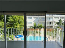 7713 SW 88th St, Miami, FL