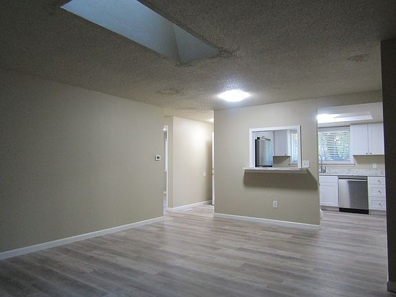 2nd image of 6621 Bridgeport Way W