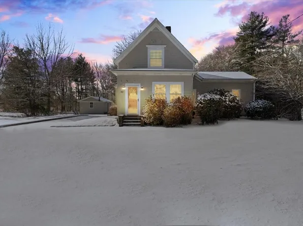 93 Linwood St, Brockton, MA 02301