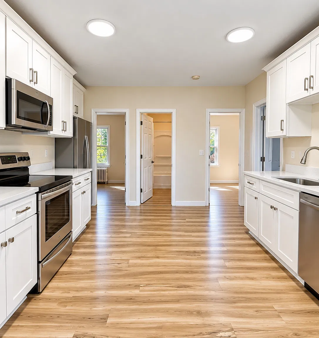 3 bed, 1100 sqft, $2,495 — Photo 1