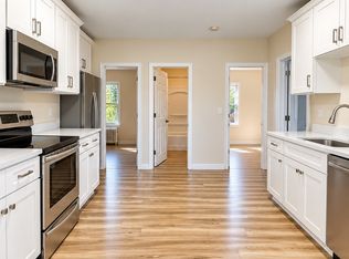 22 Colonial Rd Unit 2, Worcester, MA 01602