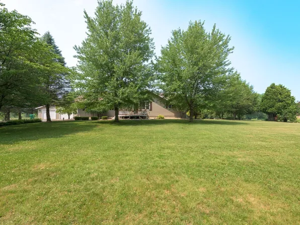 1557 E 800 N, La Porte, IN 46350