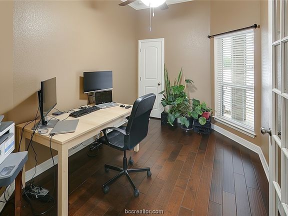 4th image of 4112 Rocky Mountain Ct
