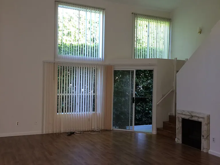 4342 Whitsett Ave #2 — Photo 4