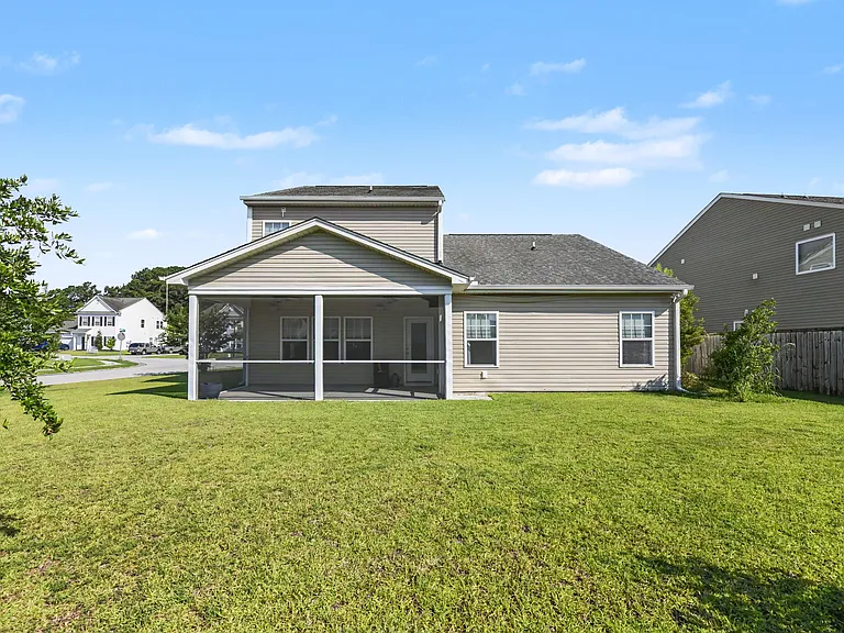 121 Rockingham Way — Photo 33