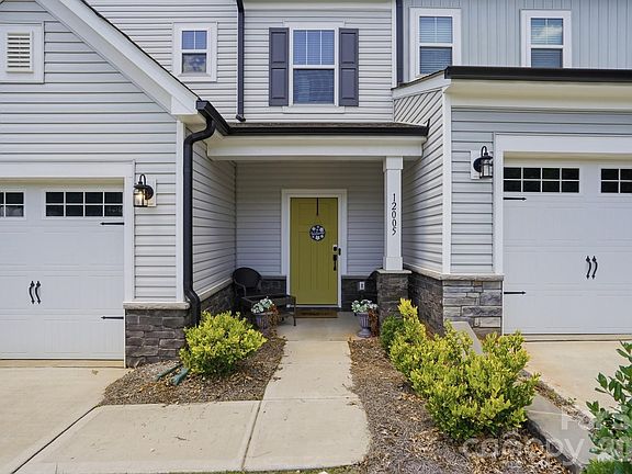 3rd image of 12005 Basking Dr