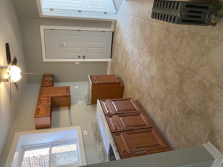 8010 S Drexel Ave — Photo 13