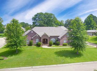 112 Oakhurst Dr, Clinton, MS 39056
