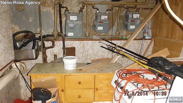 2nd image of 98 Brill St