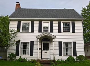 14204 Ashwood Rd, Shaker Heights, OH 44120