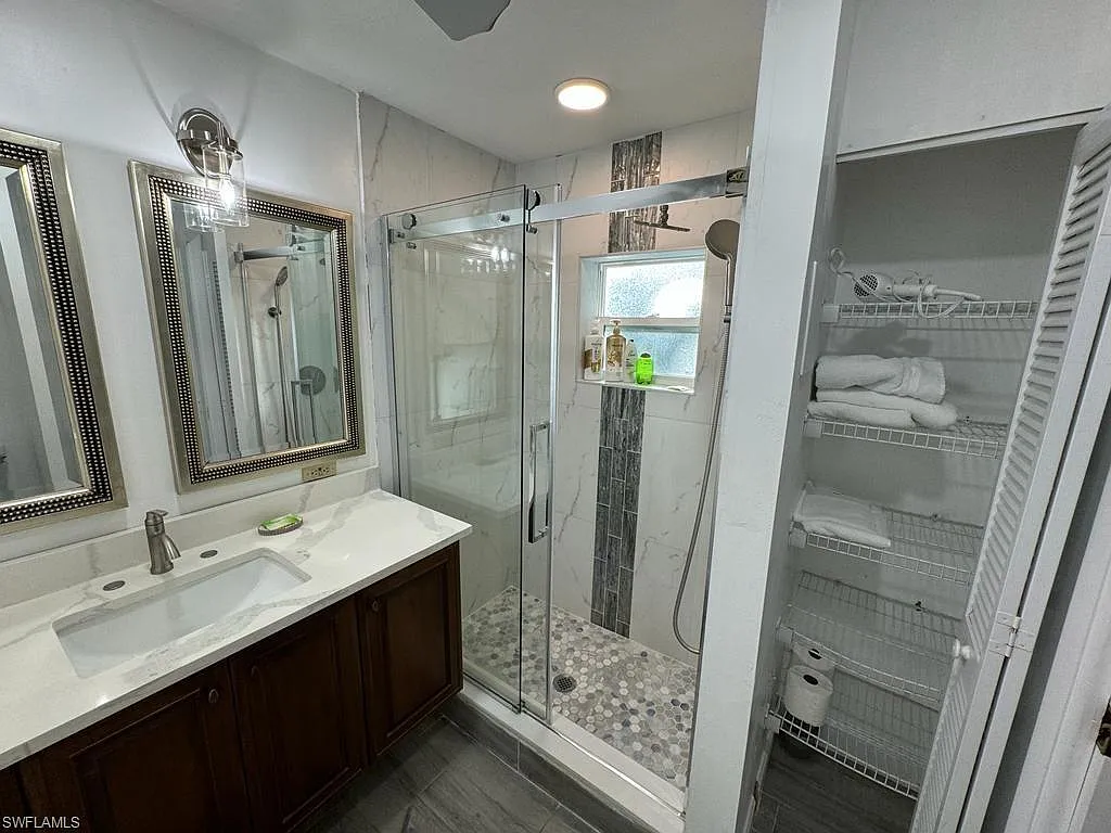 3 bed, 2.0 bath, 1358 sqft, $11,500 — Photo 4