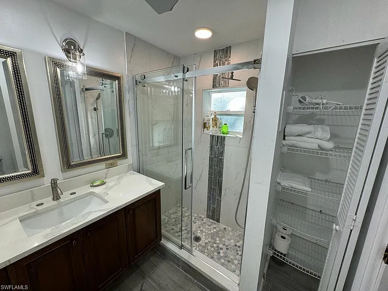 10301 Tarrah Ln — Photo 4