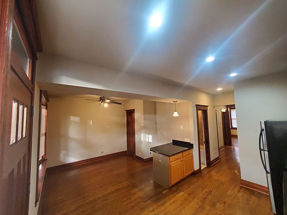 5th image of 1570 N Hoyne Ave #3N