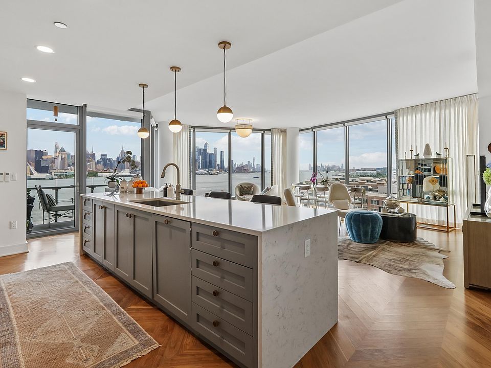 1st image of 9 Avenue At Port Imperial #1007