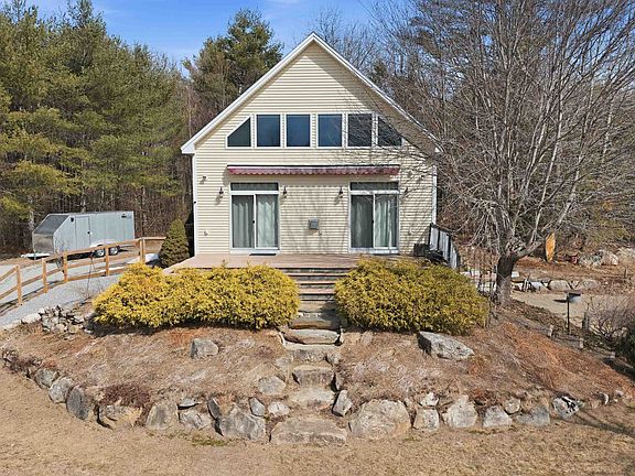 2nd image of 121 Cardigan Mountain Road