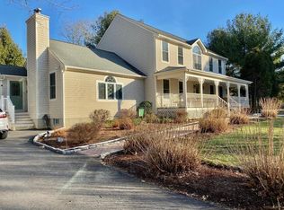 935 Meridian St, Fall River, MA 02720