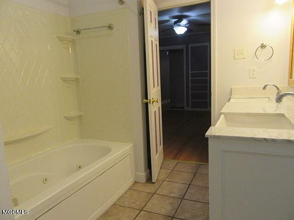 4th image of 2305 Paul Harvey Ave