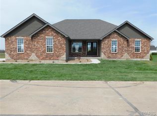 453 Westridge Dr, Troy, MO 63379