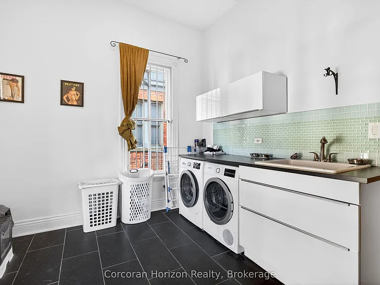 183 James St S #2 — Photo 18
