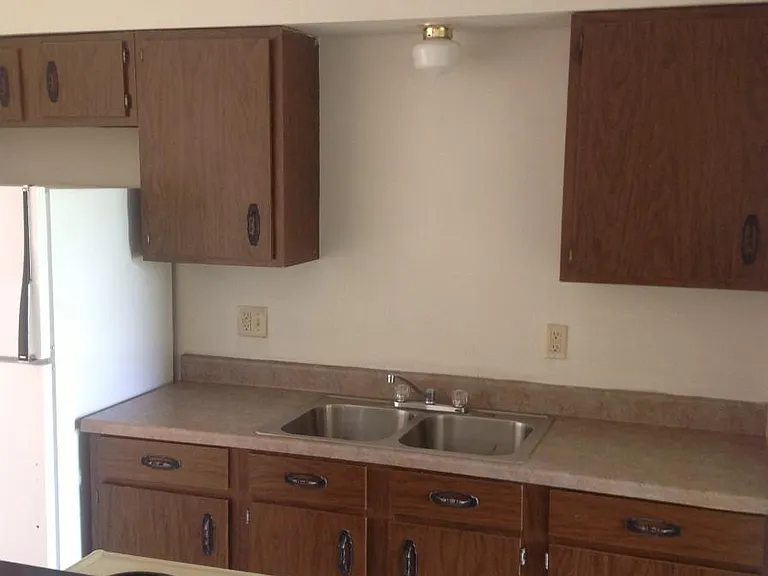 501 E Roseclair St #1 — Photo 2