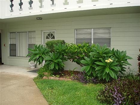 2nd image of 2400 Columbia Dr APT 12