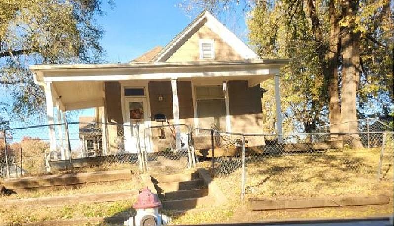 1st image of 701 Shady Ave