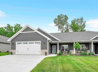 2397 Hidden Winds Ln, Green Bay, WI 54303