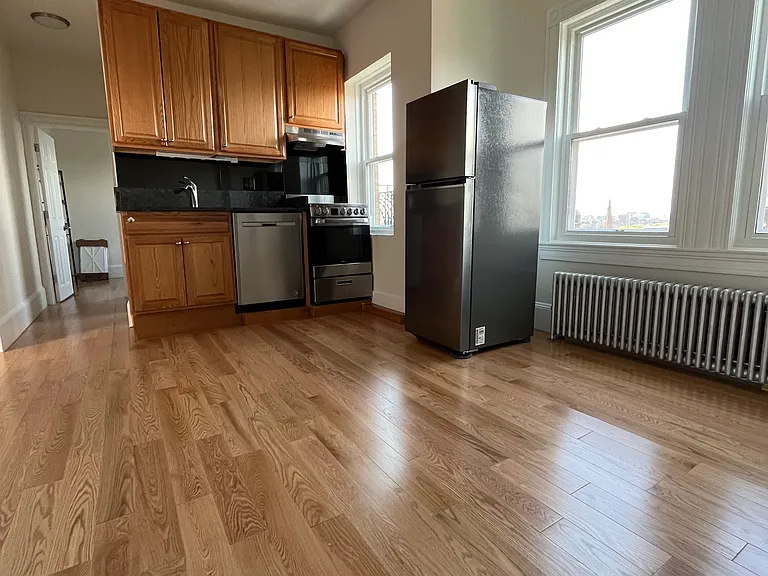 108 Myrtle St #17 — Photo 1