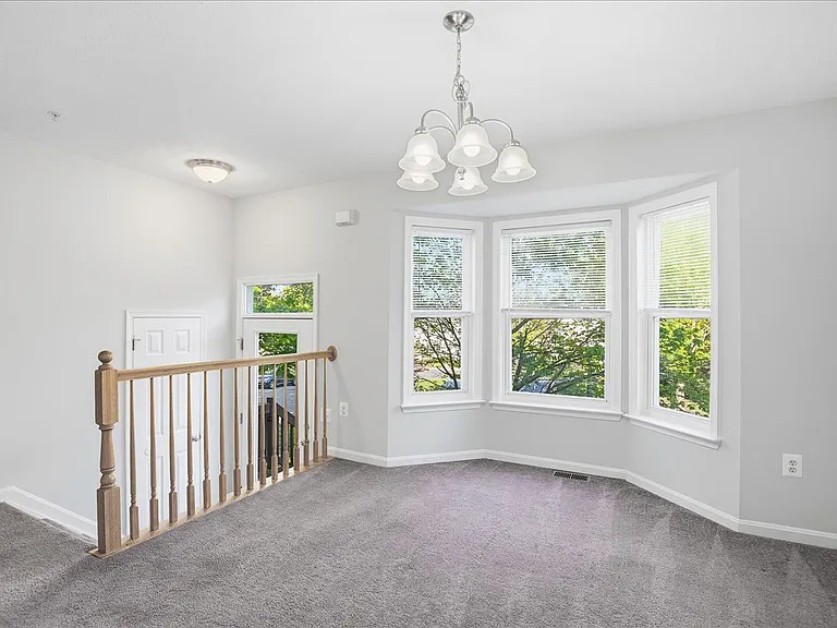 8000 Delores Ct — Photo 19