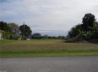 1513 NE 18th Pl, Cape Coral, FL 33909