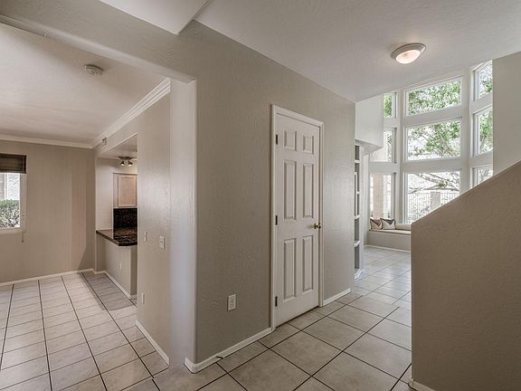 5th image of 2146 E Briarwood Ter