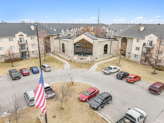 2nd image of 555 40th St S #379