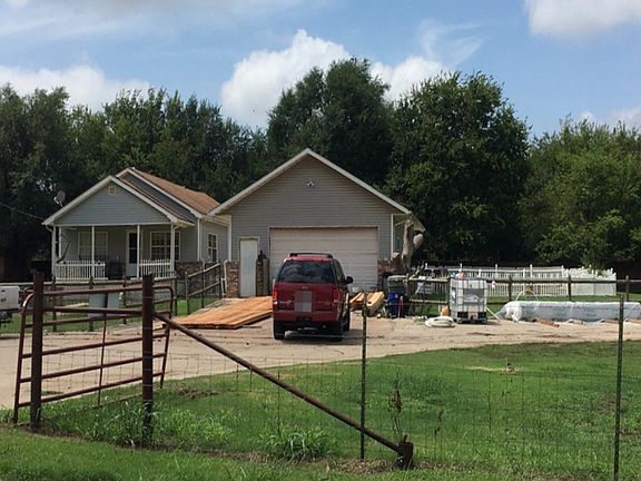 2nd image of 7818 N 75th Ave E