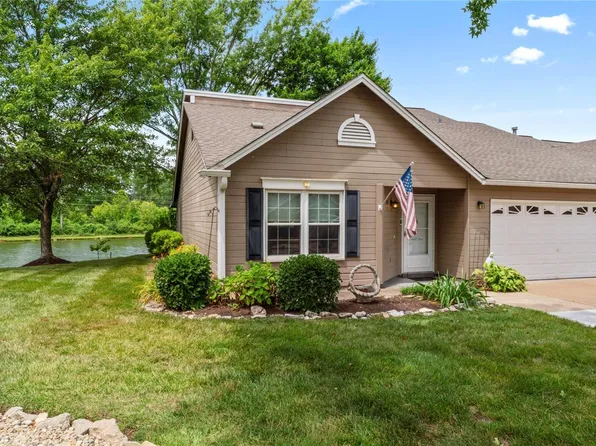1283 Shirley Ridge Dr #A, Saint Charles, MO 63304