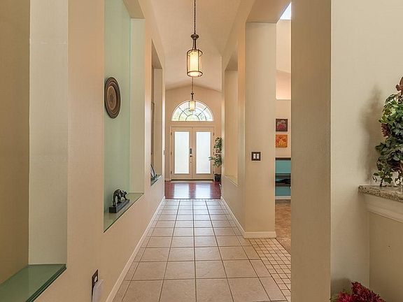 4th image of 4748 Stonebriar Dr