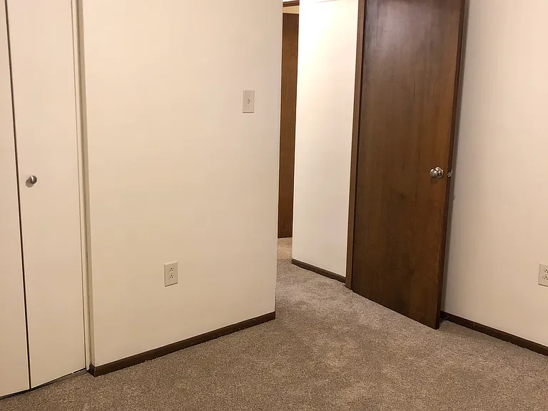 1755 Crafton Blvd #4 — Photo 14