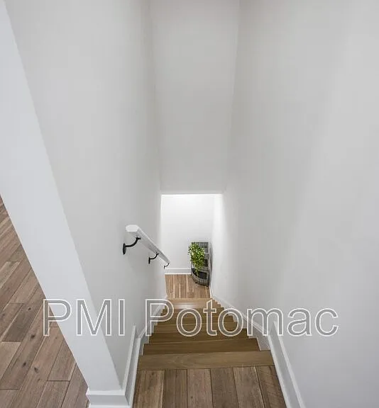 702 19th St NE — Photo 19