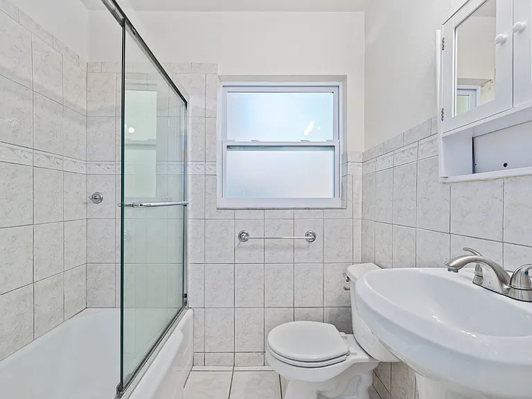 3005 W Kathleen St — Photo 13