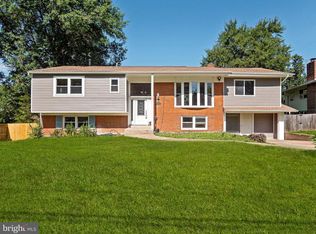 6004 Meriwether Ln, Springfield, VA 22150