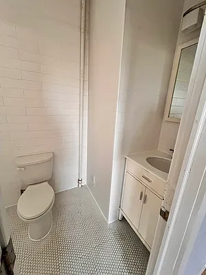 Rented by Space Real Estate | media 27