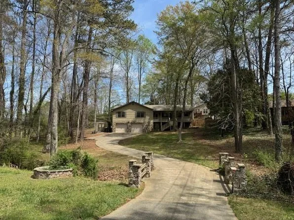 302 Chattahoochee Way, Woodstock, GA 30188