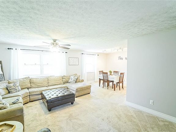 2nd image of 1539 Langdon Dr