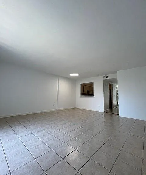 6201 Ranchester Dr #11 — Photo 4