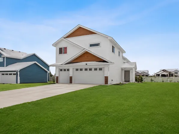 4634 9th St NE, Saint Cloud, MN 56304