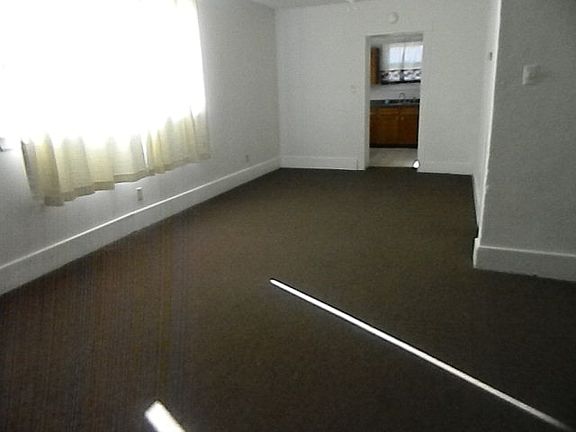 2nd image of 1220 Pine Ave