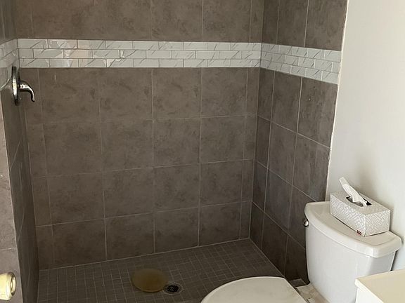 2nd image of 310 S Val Verde Rd #10814137