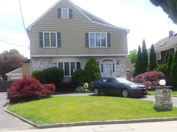 155 Combs Ave, Woodmere, NY 11598