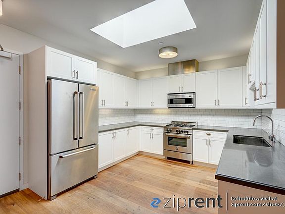 5th image of 1260 Minnesota St Unit 303