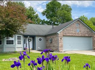 933 Washington Cove Way, Indianapolis, IN 46229